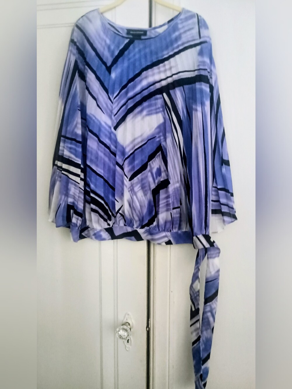 Ashley Stewart Lavender & Black Abstract Pleated Tie-Hem Top